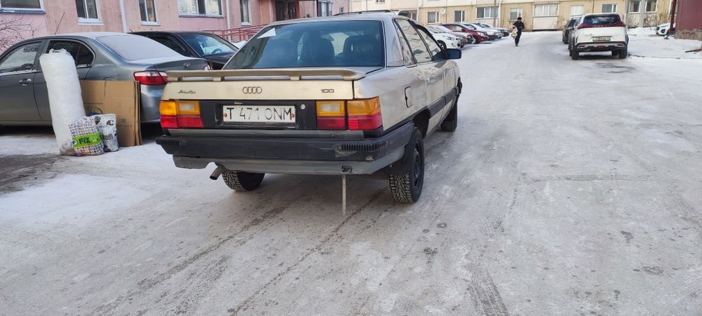Продам Ауди 100.