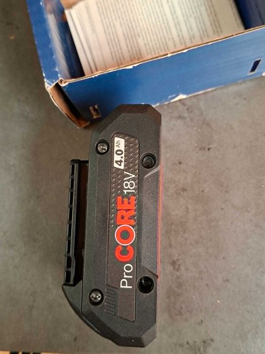 Lichidare Lot Acumulatori / Incarcatoare Profesionale - Bosch, Einhell, Black&Decker - NOI