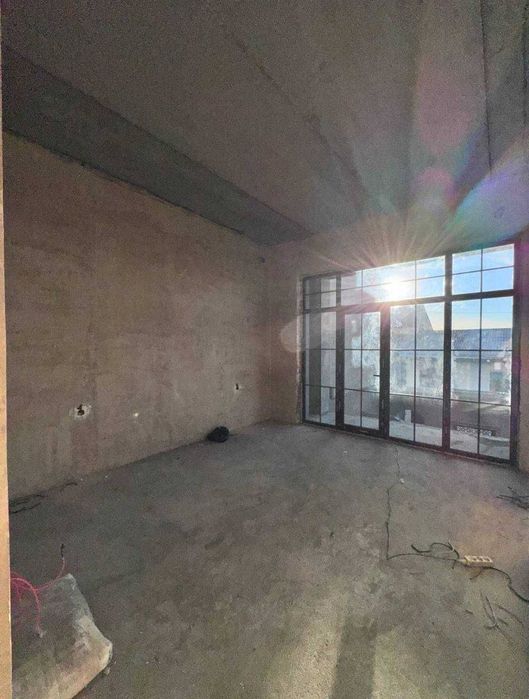 Тутзор махалля Евро дом  1,9 сотки 275 м² 4 комнат 2 этажа