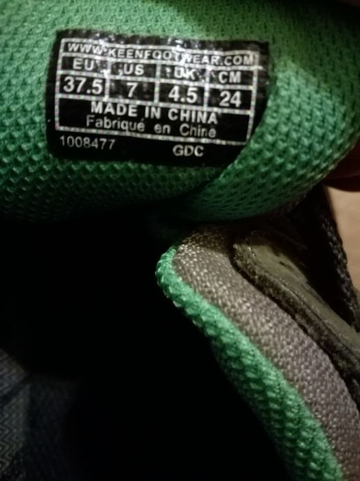 Продам обувь 37/5