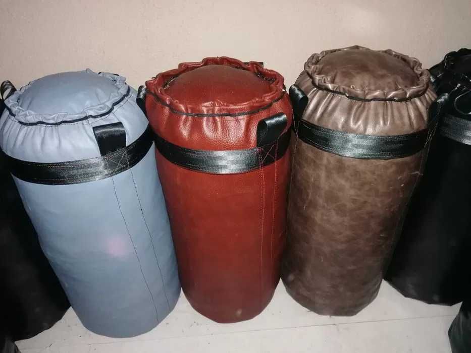 Vand Saci de box noi