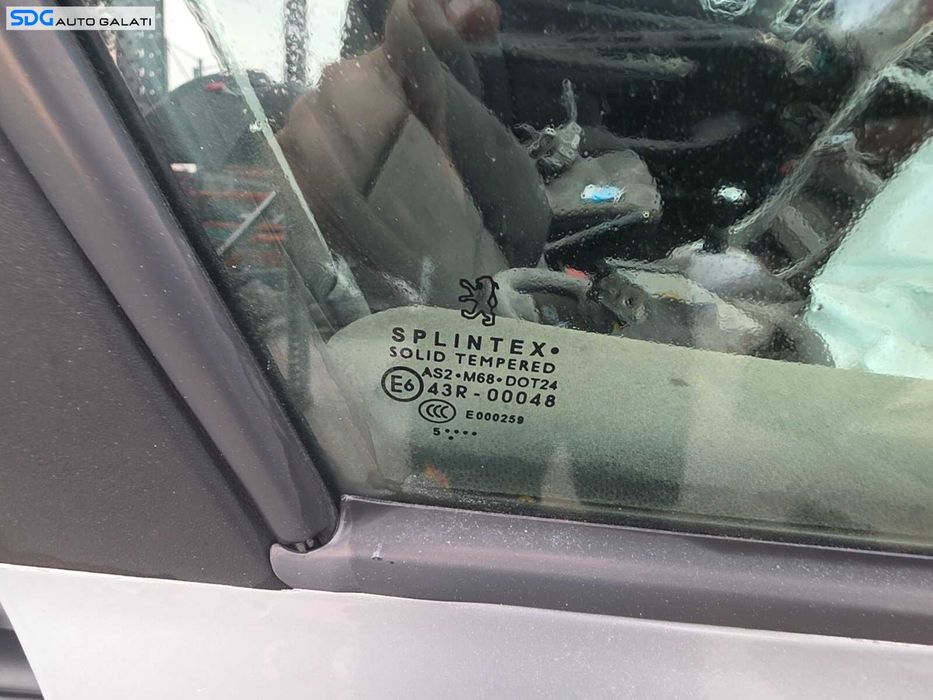 Geam Sticla Culisant de pe Usa Portiera Dreapta Fata Peugeot 307 2002 - 2008 [Q8070]