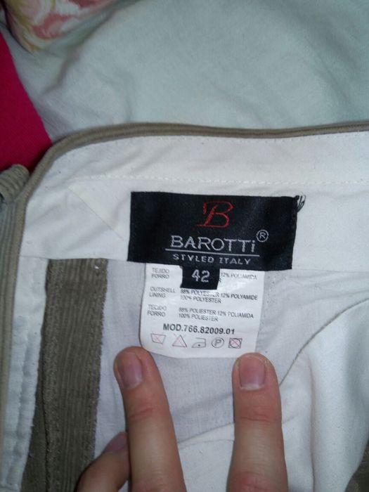 Costum raiat Barotti