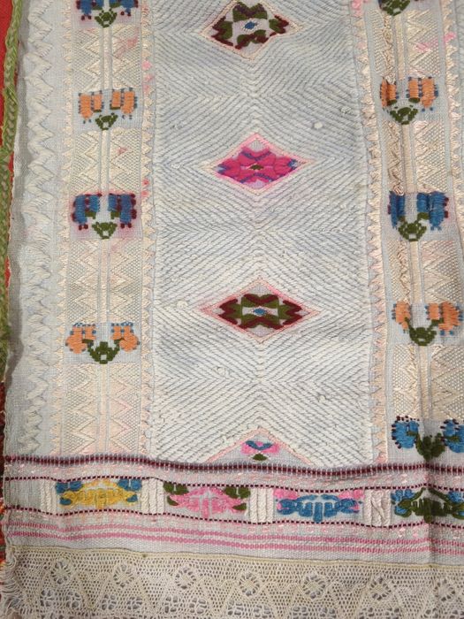 Сливенска и Ямболска автентични престилка, бели, кукери, вадени