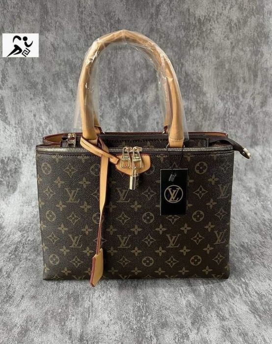 Geanta Louis Vuitton