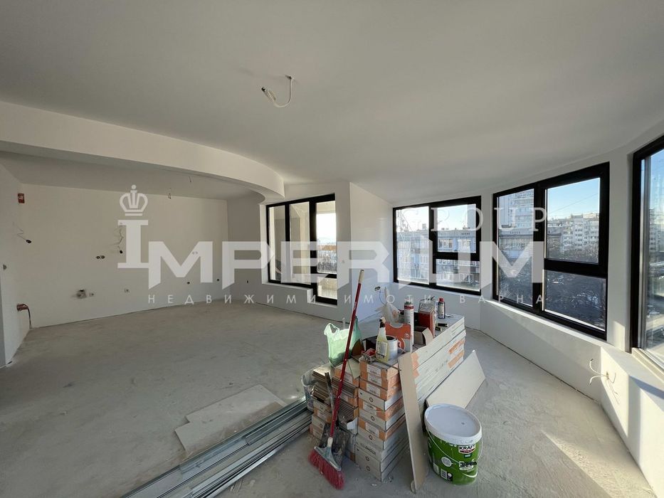 Продава се Тристаен апартамент в Варна, Левски - 105 кв.м за 1904 €/кв.м - Снимка #2