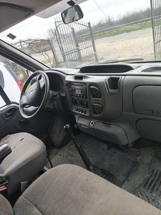Vînd ford tranzit