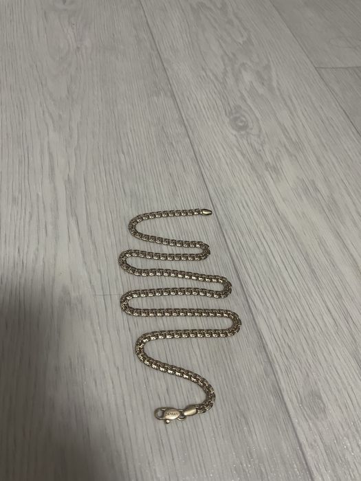 Продам золотую цепочку