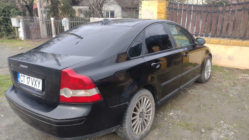 Vând autoturism convenabil