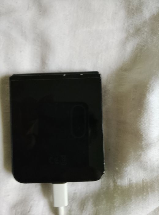 Telefon Samsung flip 7
