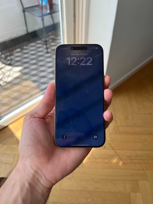 iPhone 16 PRO MAX 256 GB (INCA IN GARANTIE) culoare auriu (DESSERT TITANIUM)