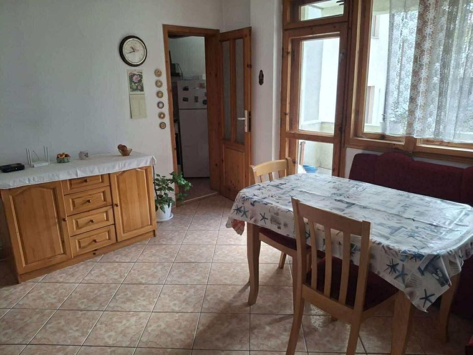 Четиристаен апартамент, под наем, Окръжна болница