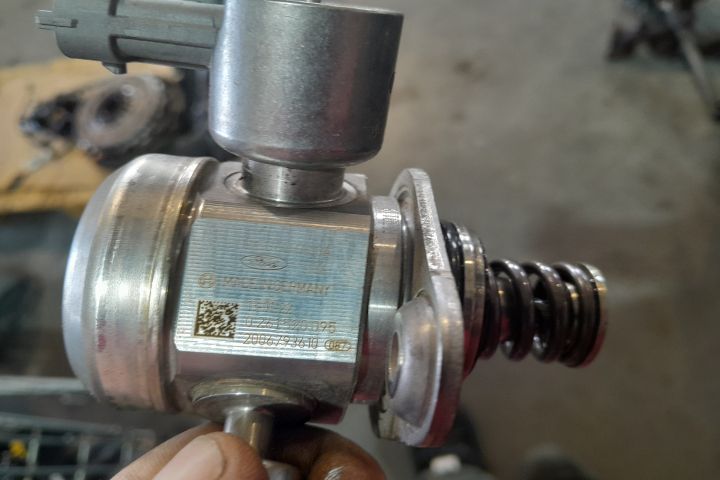 Pompa inalta presiune CM5G-9D376-GA CM5G-9D376-GA Ford B-MAX prima ge