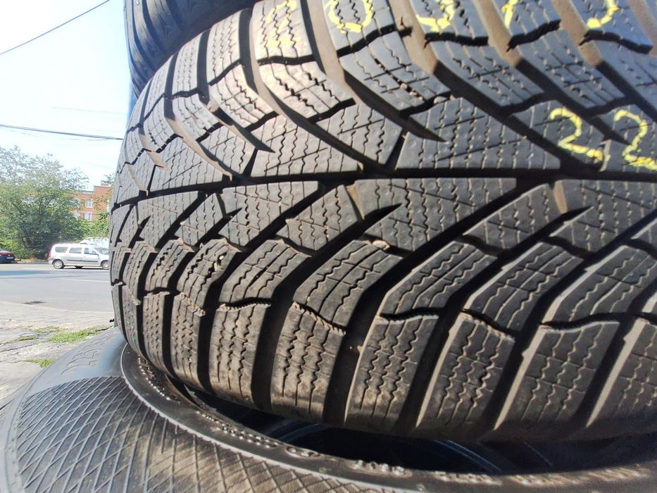 2 anvelope iarna 205/50r17 Kumho dot 2023  Montaj Gratuit