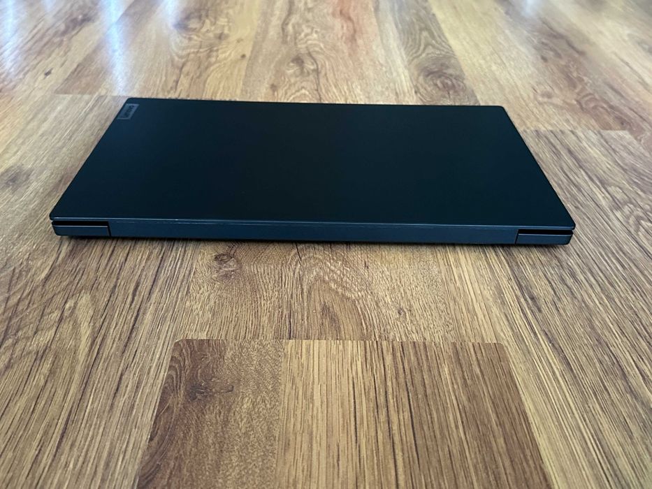 15.6' Full HD Ryzen 5 7520u Lenovo V15 G4 8GB LPDDR5/256GB NVMe/Radeon 610m/Бат 8ч