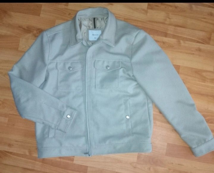 Geaca mărimea xl stare impecabilă