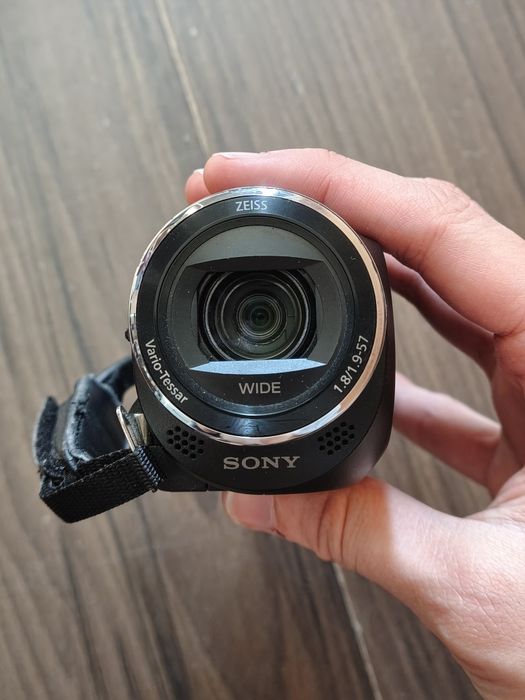 Canon EOS Rebel T2i и Sony Handycam hdr-cx405