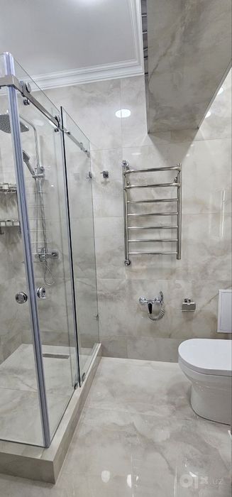 ЦУМ, М.ОЙБЕК 3 КОМН.  С арендат.  по  1200$. Ипотека!