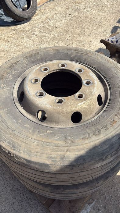 Vand anvelope camion si camioneta