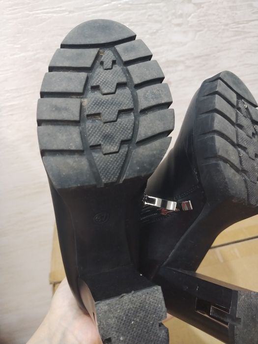 Күздик аяқ киім сатамын