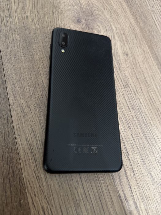 Samsung a02 yaxshi xolatda
