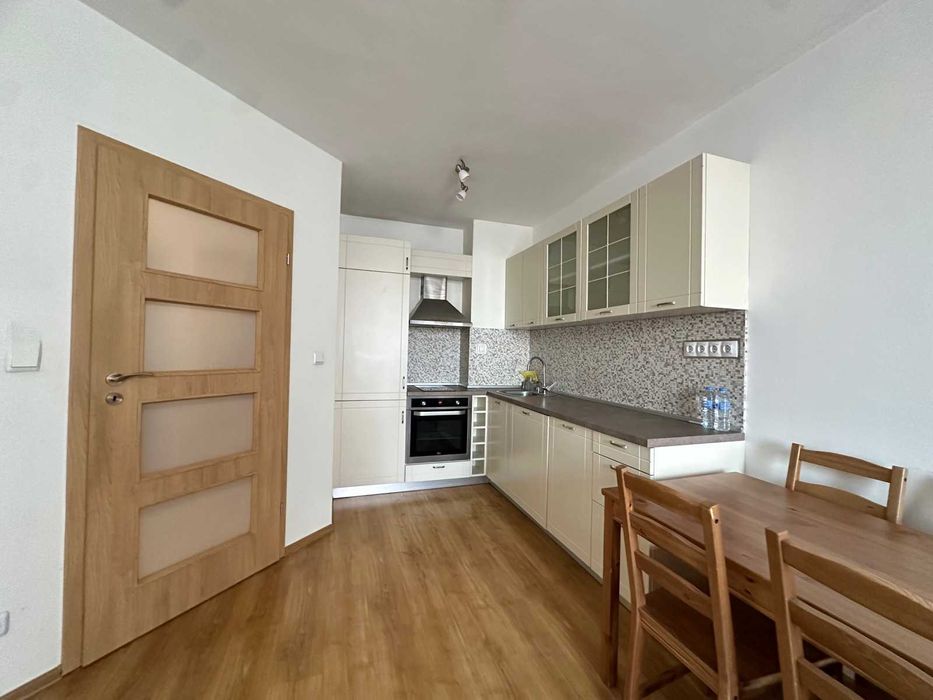 Дава се под наем Двустаен апартамент в София, Младост 4 - 70 кв.м за 548.25 € - Снимка #3