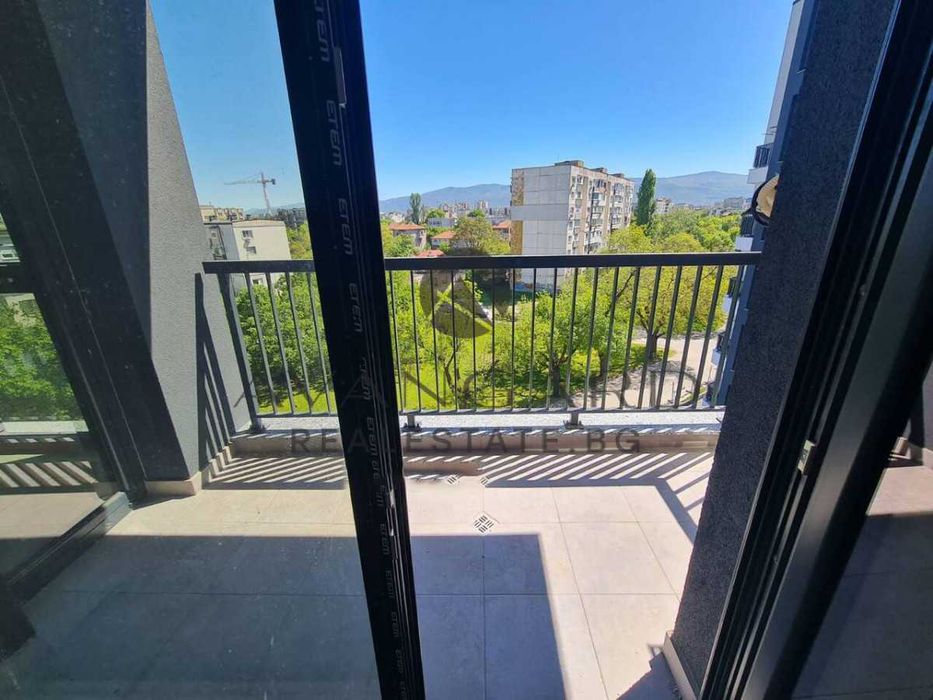 Продава се Тристаен апартамент в Пловдив, Кючук Париж - 105 кв.м за 1602 €/кв.м - Снимка #10