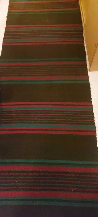 Ръчно тъкана вълнена черга