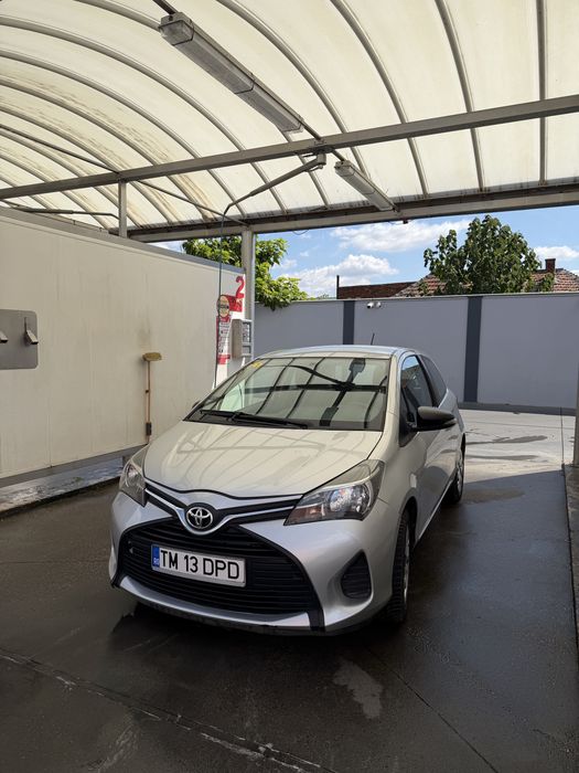 Toyota Yaris 1.0 benzină • 2015 • 55.000 km •