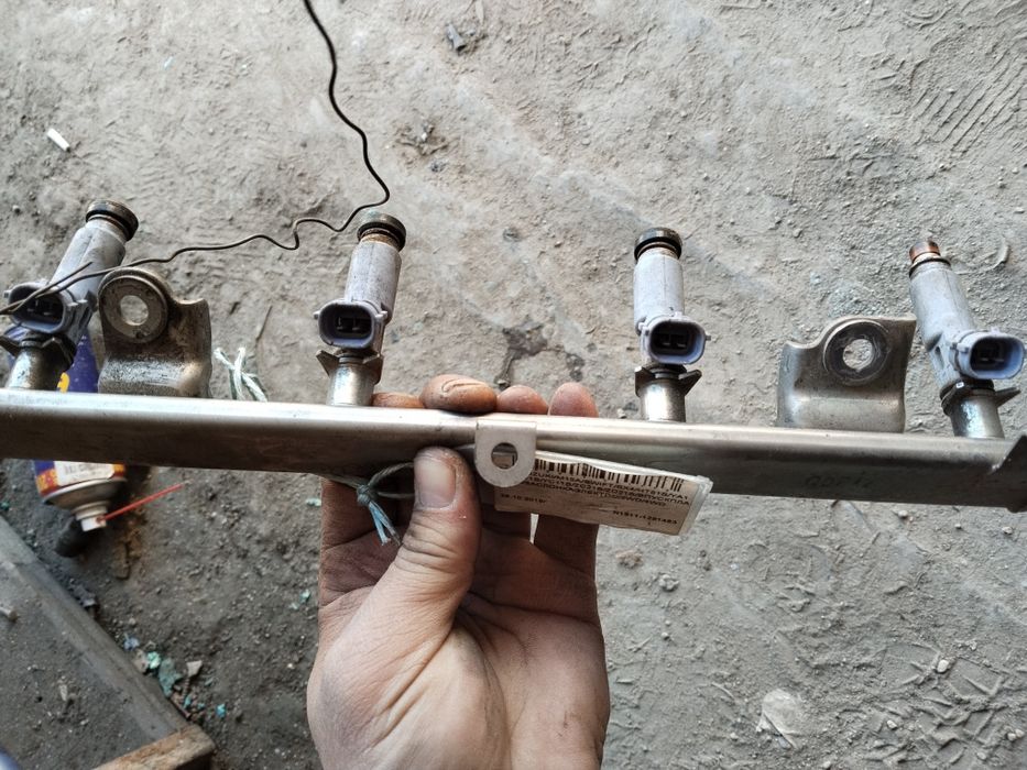 Продам бензиновые форсунки