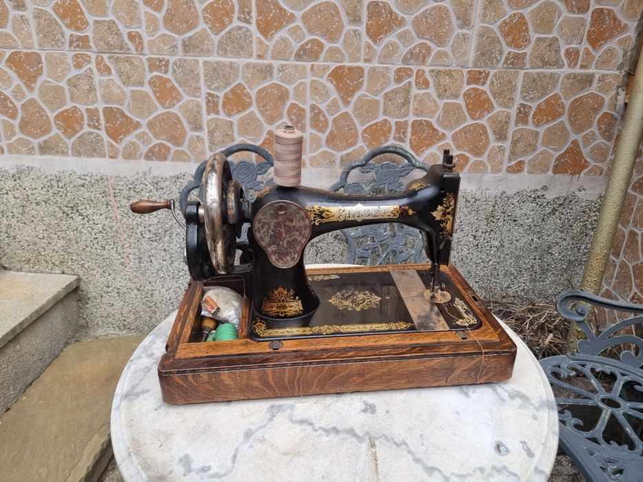 Шевна машина Singer