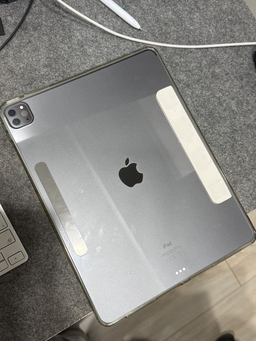 iPad Pro 12.9 M1 512GB — идеал, как новый