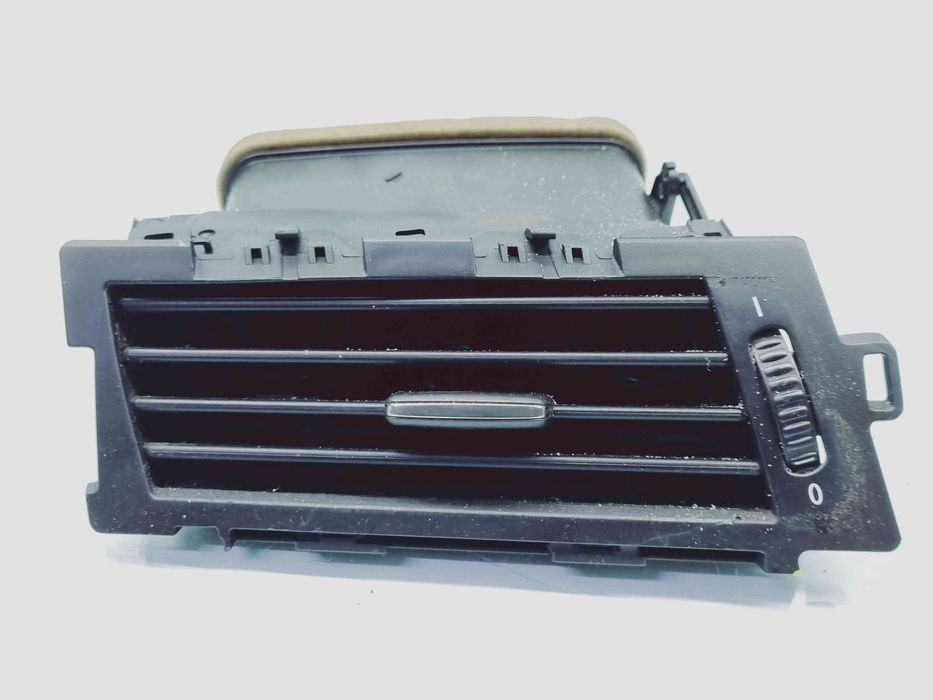 Grila aerisire stanga Bmw 5 (E60) [Fabr 2004-2010] 6910731