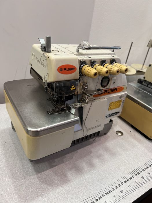Mașină de surfilat (Triploc) industrială 4 fire SIRUBA 747F - Completă