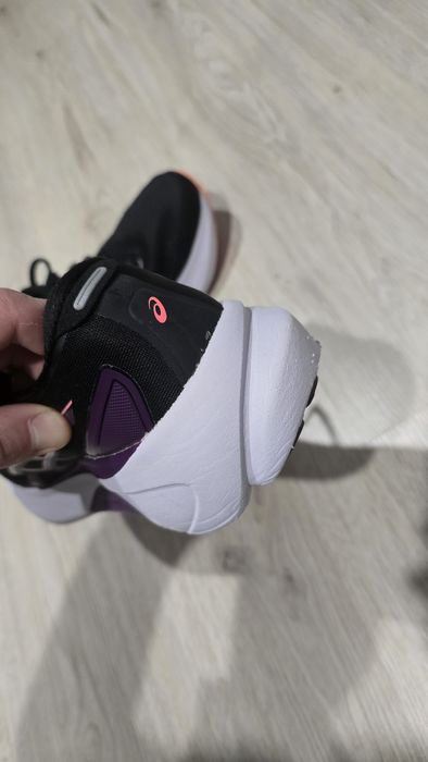 Дамски маратонки ASICS GEL-KAYANO 30