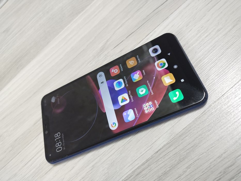 Mi 8 lite 4/64 холати яхши