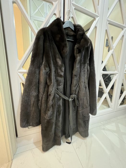 Продам шубу норковую