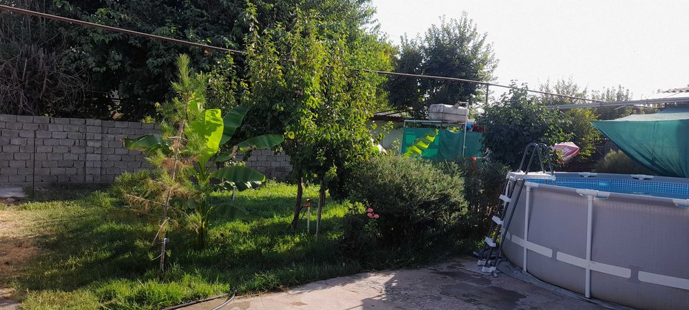 Продаётся  участок с домом