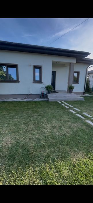 Casa de închiriat Găești