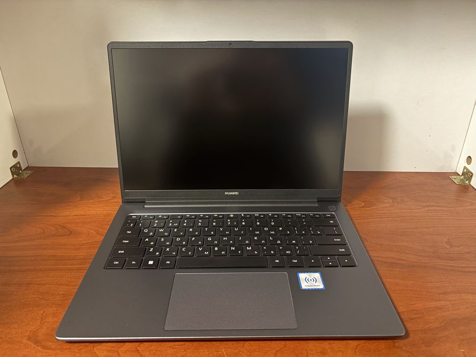 Обменяю Huawei matebook d14