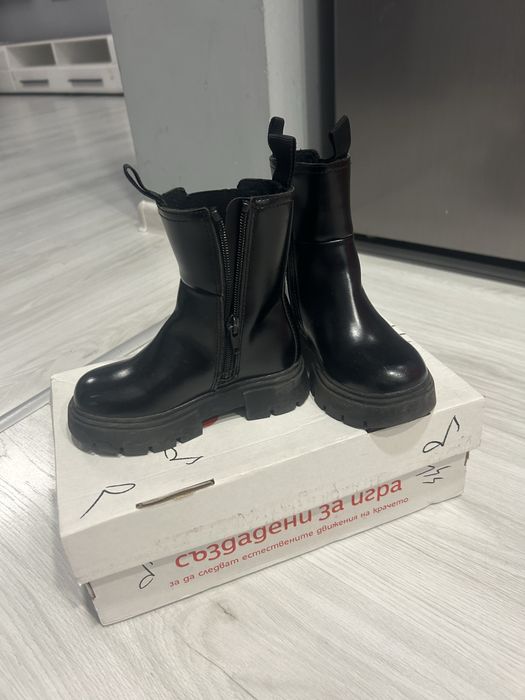 Боти HM за момиче 26 номер