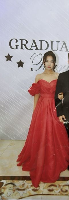 Продам платье вечерние