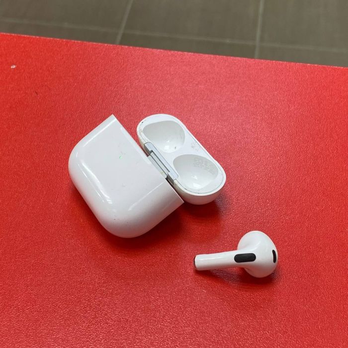 Airpods 3 original  кейс с левым ухом