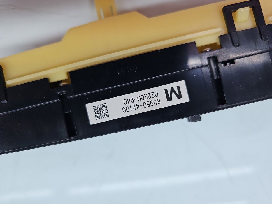 Buton avarii Toyota Rav 4 IV (ZSA4, ALA4) [Fabr 2013-2018] 83950-42100