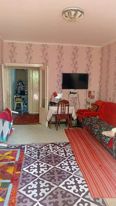 Продаётся 2ком.кв.в 8мкр.дом 24