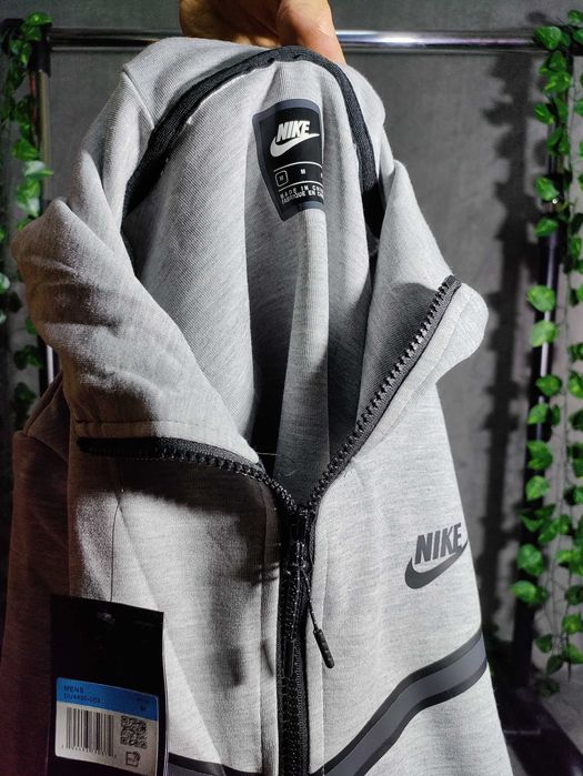 Nike Tech Fleece marimea M