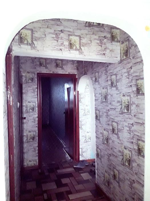 Продаётся 2-комнатная квартира.