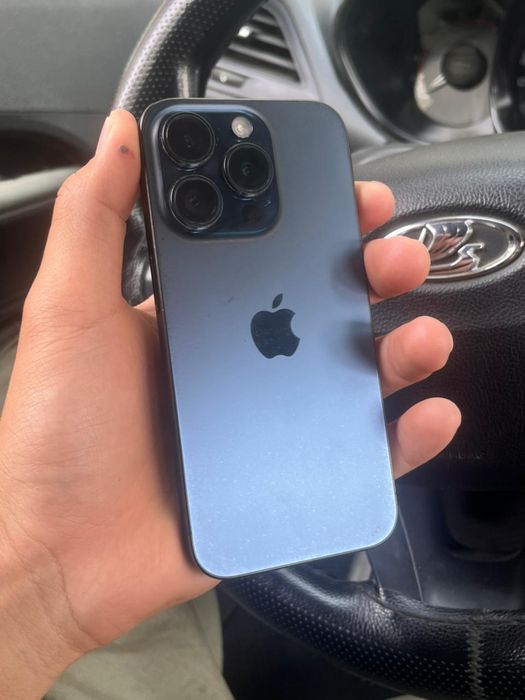 iPhone 15 pro 256Gb синий