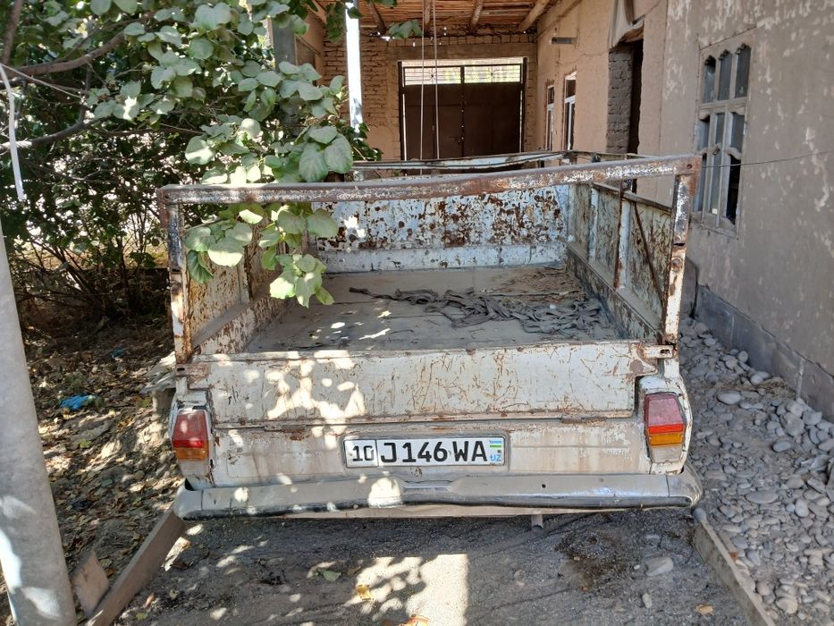 Volga pikap sotiladi 1981 yili