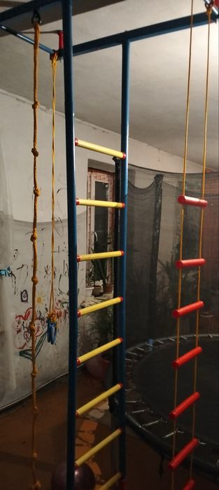 Продам детскую стенку